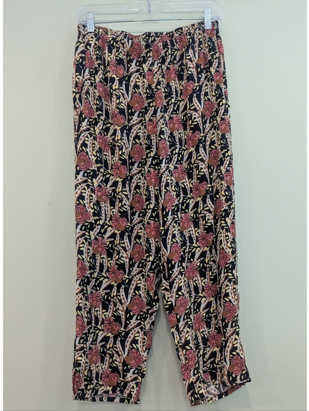 FLAX Lithuanian 100% Rayon Floral Cropped Pants Size Small